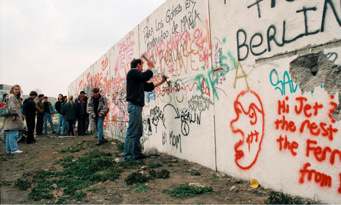 How is Berlin celebrating 35 years since the Wall fell this weekend?