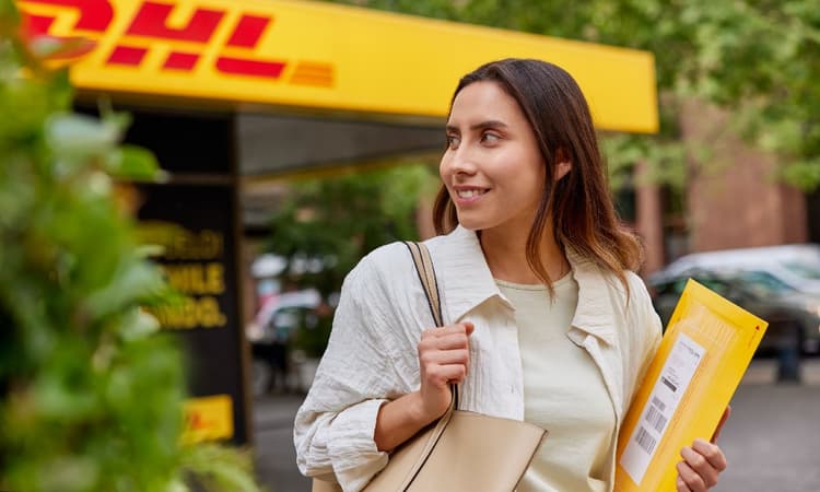 DHL Express: Fast, worldwide shipping for your packages