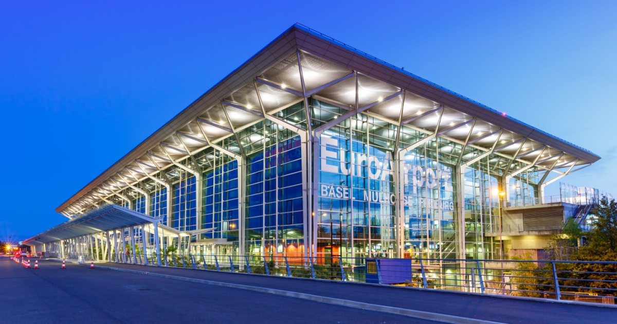 First Swiss airports to start new Entry/Exit system for non-EU travellers from Monday