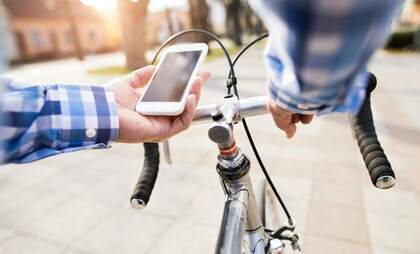 Ban on holding your phone whilst cycling in the Netherlands