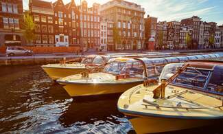 Alternative ways of exploring the waters of Amsterdam