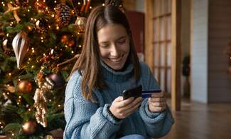 Online retailers ask customers to start Christmas shopping early