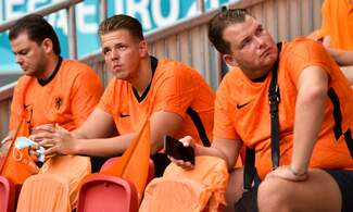 Fans left disappointed after Dutch team loses 2-0 to Czech Republic