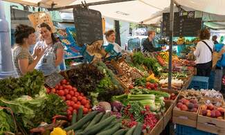 11 street markets you should visit in the Netherlands