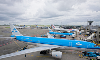Huge increase in travellers through Dutch airports