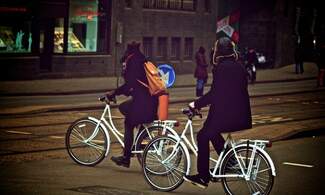 Dutch campaign to tackle night cycling without lights