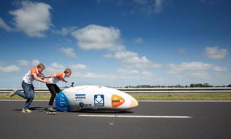 Dutch students set world record with high-tech bike design
