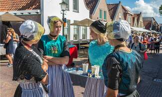 Traditional Dutch clothing
