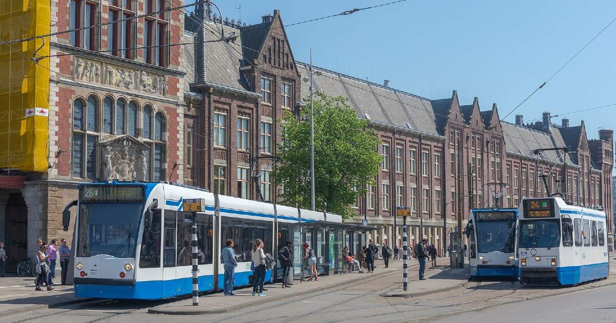 Kosten openbaar vervoer in Nederland stijgen fors in 2023