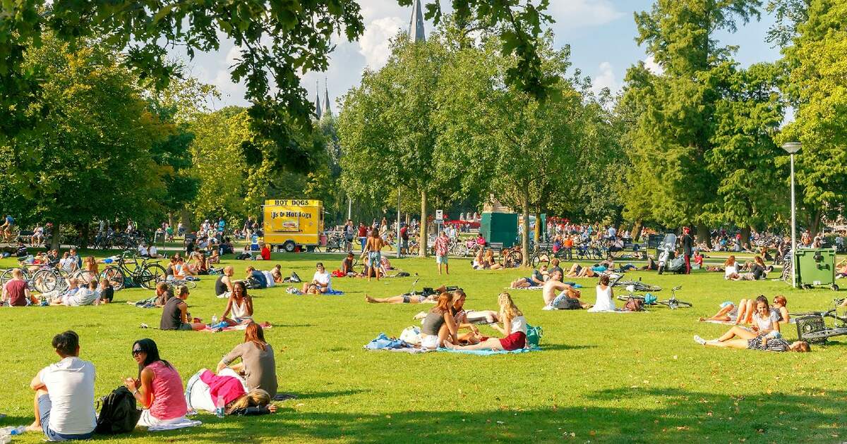 Mayor wants to introduce an alcohol ban for Amsterdam parks